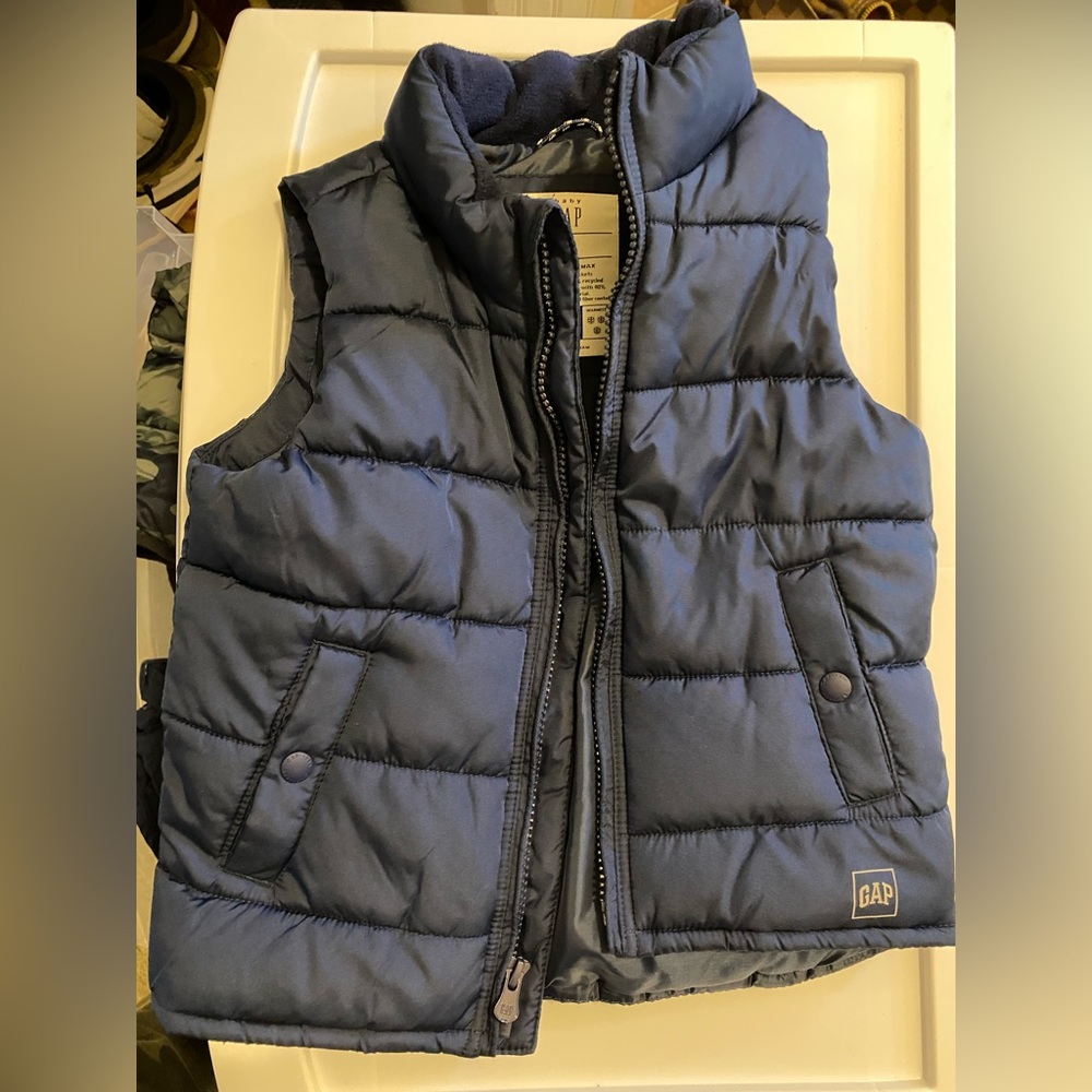 Gap kids puffer vest